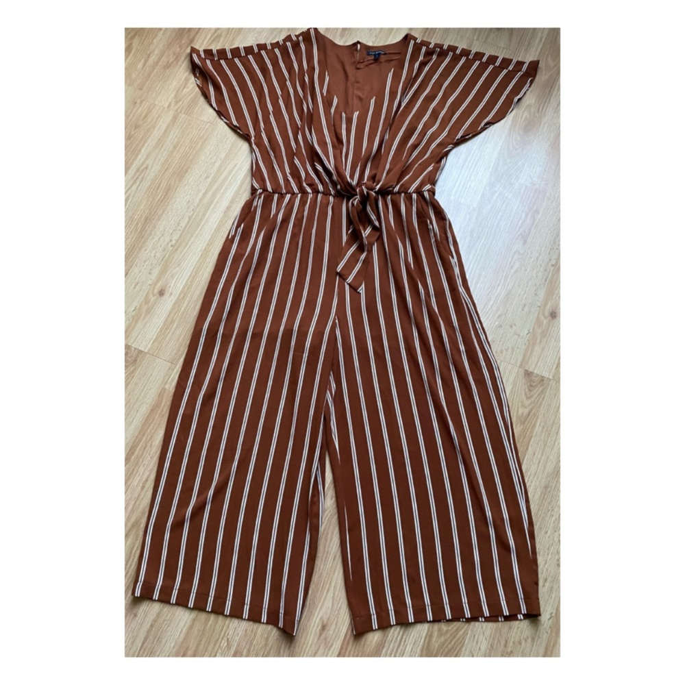 Lily Black White brown Stripes